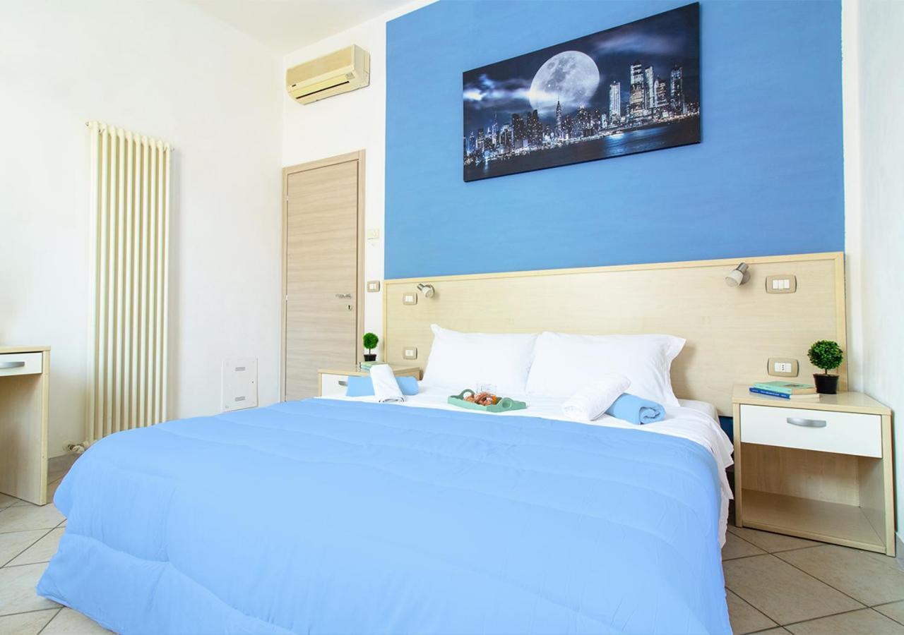 Athena Rooms - Parcheggio Privato Bologne Extérieur photo