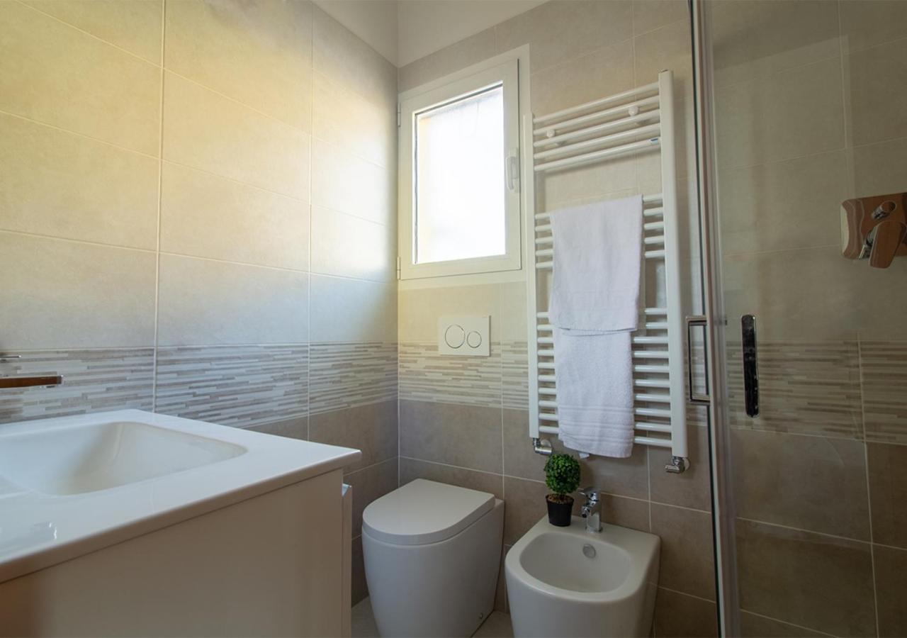 Athena Rooms - Parcheggio Privato Bologne Extérieur photo