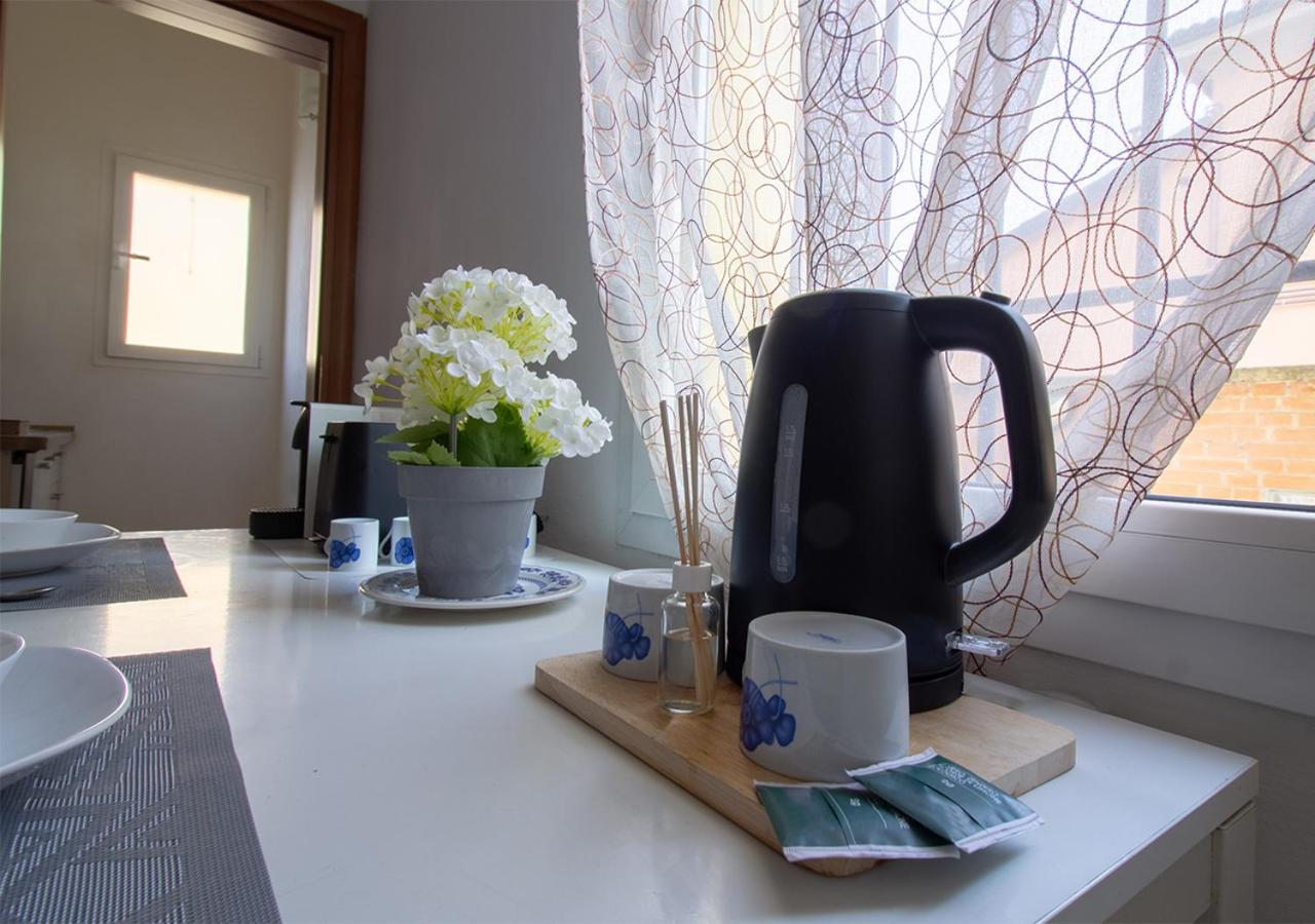 Athena Rooms - Parcheggio Privato Bologne Extérieur photo
