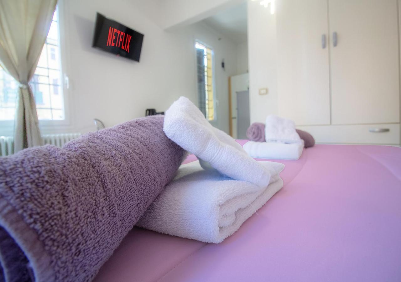 Athena Rooms - Parcheggio Privato Bologne Extérieur photo
