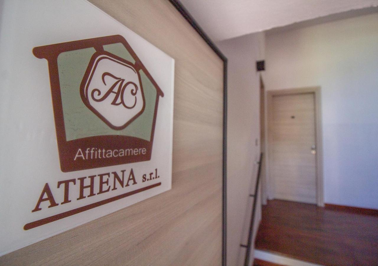 Athena Rooms - Parcheggio Privato Bologne Extérieur photo