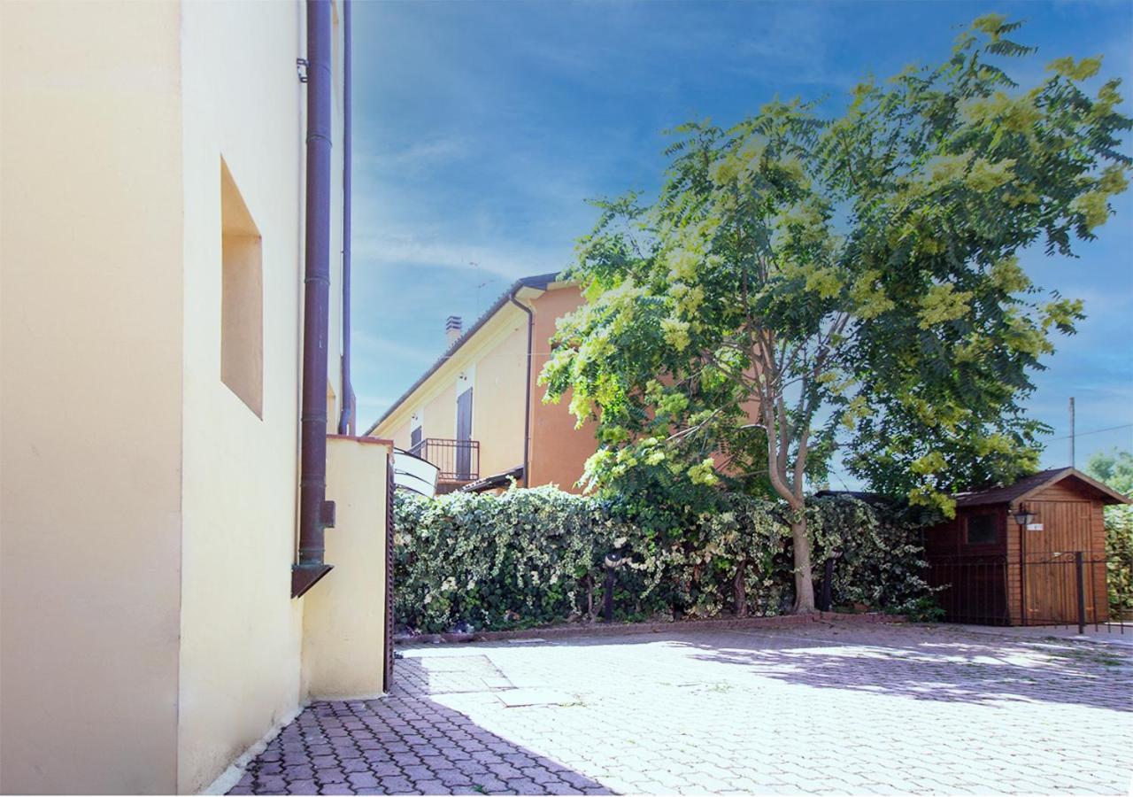 Athena Rooms - Parcheggio Privato Bologne Extérieur photo