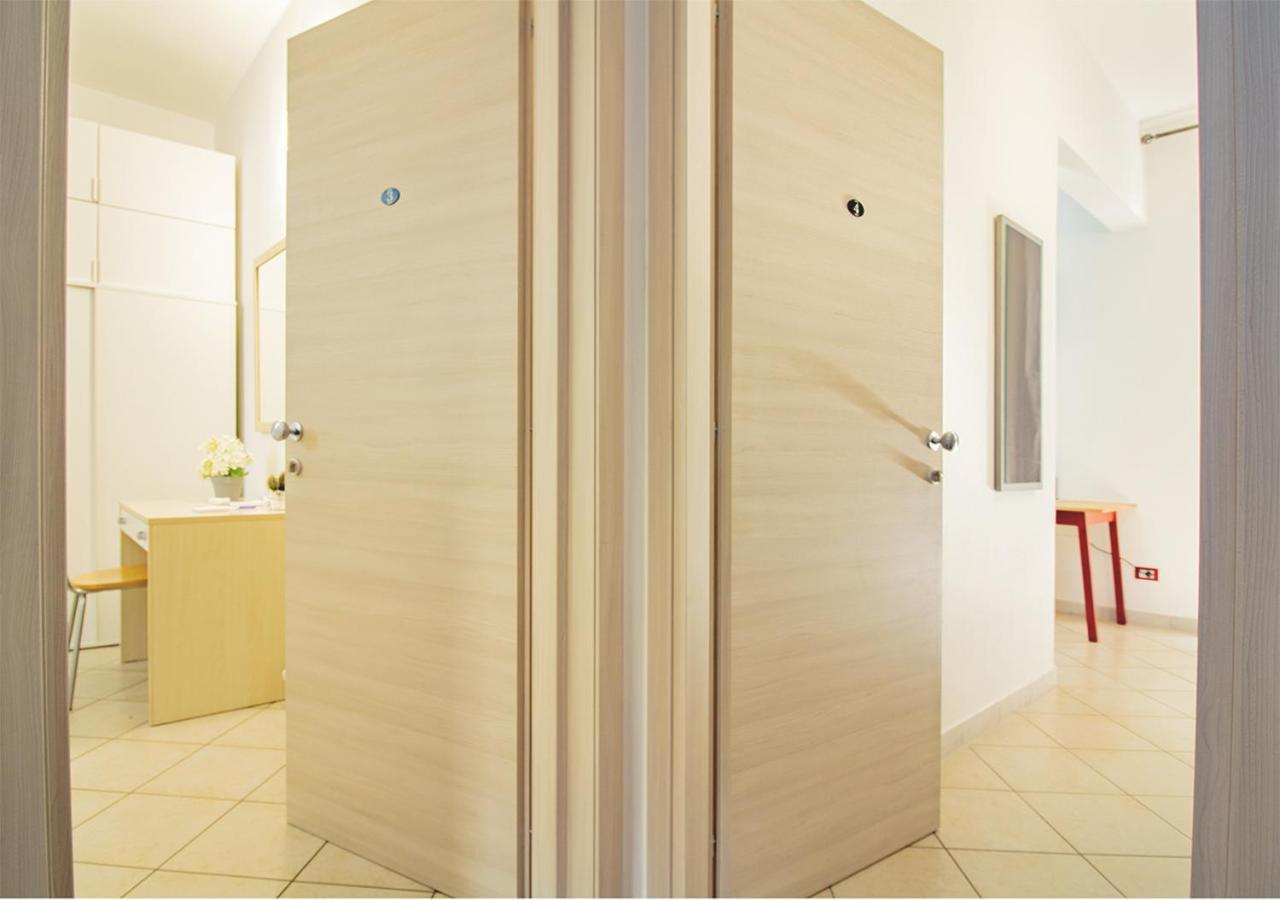 Athena Rooms - Parcheggio Privato Bologne Extérieur photo