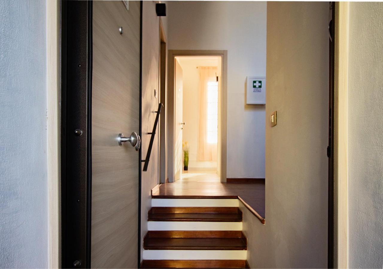 Athena Rooms - Parcheggio Privato Bologne Extérieur photo